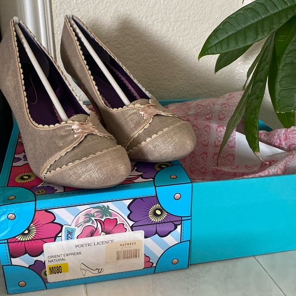 Poetic Licence Orient Express Natural heels - Picture 2 of 9
